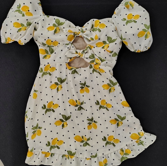 PUFF SLEEVE LEMON DOT ADORABLE DRESS w CUTOUTS & TIES AT BUST SIZE S Tagged JR 3 - Picture 1 of 4